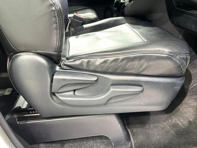 ノア ハイブリッドSi フリップダウン 両側電動ドア 純正9インチナビ バックカメラ 衝突軽減 禁煙車 ドラレコ コーナーセンサー スマートキー LEDヘッド ビルトインETC レーダークルーズ 純正16インチアルミ(74枚目)