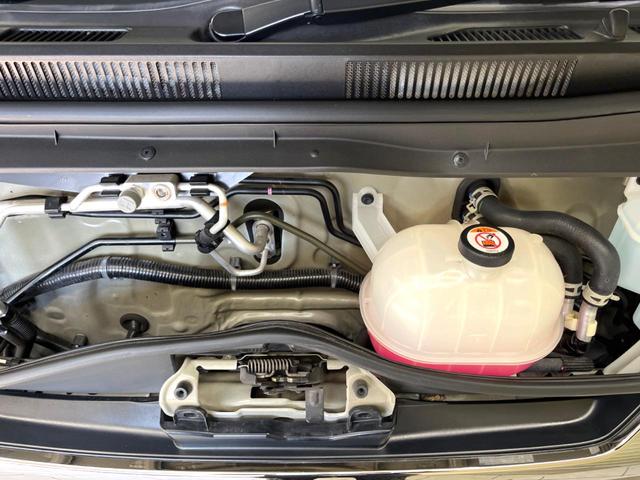 ハイエースバン スーパーＧＬ　ダークプライムＩＩ　両側電動ドア　純正ＳＤナビ　後席モニター　全周囲カメラ　衝突被害軽減システム　禁煙車　ハーフレザーシート　コーナーセンサー　スマートキー　ＬＥＤヘッド　ＥＴＣ２．０　クルコン　純正１５インチアルミ（18枚目）