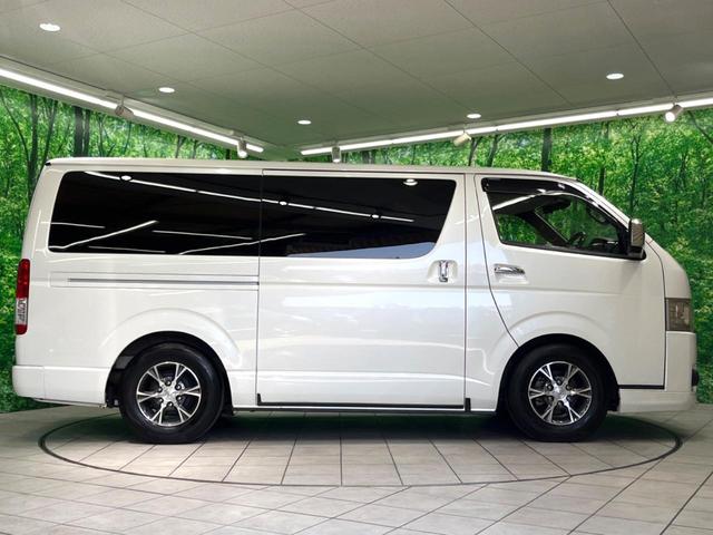 ハイエースバン スーパーＧＬ　ダークプライムＩＩ　両側電動ドア　純正ＳＤナビ　後席モニター　全周囲カメラ　衝突被害軽減システム　禁煙車　ハーフレザーシート　コーナーセンサー　スマートキー　ＬＥＤヘッド　ＥＴＣ２．０　クルコン　純正１５インチアルミ（25枚目）