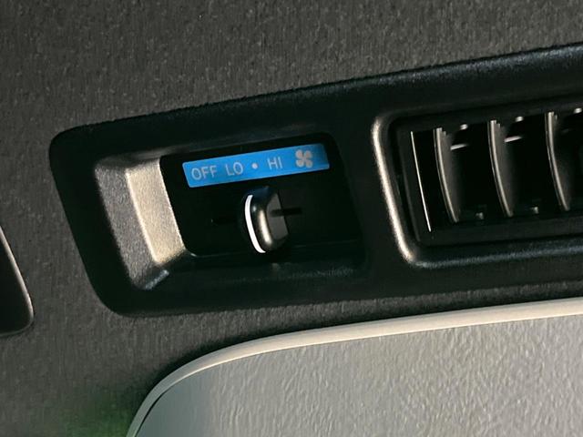 ハイエースバン スーパーＧＬ　ダークプライムＩＩ　両側電動ドア　純正ＳＤナビ　後席モニター　全周囲カメラ　衝突被害軽減システム　禁煙車　ハーフレザーシート　コーナーセンサー　スマートキー　ＬＥＤヘッド　ＥＴＣ２．０　クルコン　純正１５インチアルミ（34枚目）