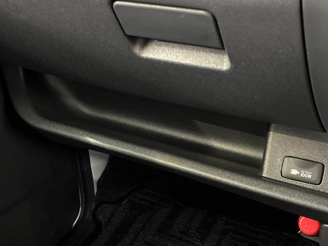 ハイエースバン スーパーＧＬ　ダークプライムＩＩ　両側電動ドア　純正ＳＤナビ　後席モニター　全周囲カメラ　衝突被害軽減システム　禁煙車　ハーフレザーシート　コーナーセンサー　スマートキー　ＬＥＤヘッド　ＥＴＣ２．０　クルコン　純正１５インチアルミ（45枚目）