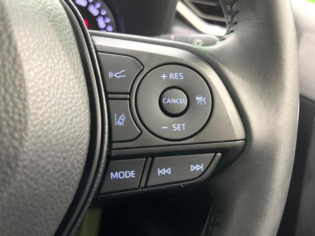 ＲＡＶ４ Ｘ　純正ディスプレイ　バックカメラ　衝突被害軽減システム　レーダークルーズ　禁煙車　コーナーセンサー　スマートキー　ＬＥＤヘッド　ビルトインＥＴＣ　純正１８インチアルミ　車線逸脱警報　オートライト（7枚目）