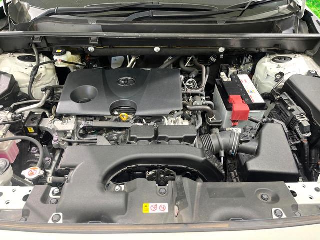 ＲＡＶ４ Ｘ　純正ディスプレイ　バックカメラ　衝突被害軽減システム　レーダークルーズ　禁煙車　コーナーセンサー　スマートキー　ＬＥＤヘッド　ビルトインＥＴＣ　純正１８インチアルミ　車線逸脱警報　オートライト（19枚目）
