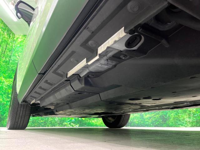 ＲＡＶ４ Ｘ　純正ディスプレイ　バックカメラ　衝突被害軽減システム　レーダークルーズ　禁煙車　コーナーセンサー　スマートキー　ＬＥＤヘッド　ビルトインＥＴＣ　純正１８インチアルミ　車線逸脱警報　オートライト（28枚目）