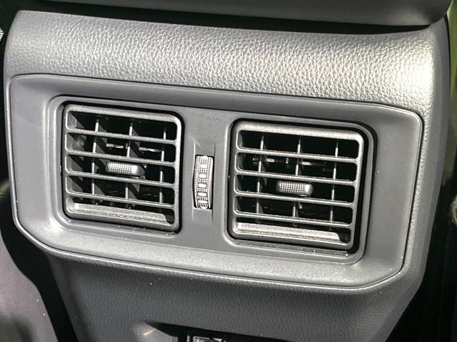 ＲＡＶ４ Ｘ　純正ディスプレイ　バックカメラ　衝突被害軽減システム　レーダークルーズ　禁煙車　コーナーセンサー　スマートキー　ＬＥＤヘッド　ビルトインＥＴＣ　純正１８インチアルミ　車線逸脱警報　オートライト（33枚目）