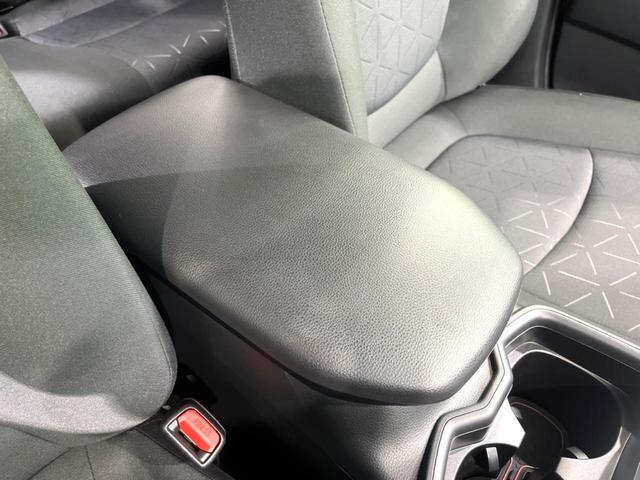 ＲＡＶ４ Ｘ　純正ディスプレイ　バックカメラ　衝突被害軽減システム　レーダークルーズ　禁煙車　コーナーセンサー　スマートキー　ＬＥＤヘッド　ビルトインＥＴＣ　純正１８インチアルミ　車線逸脱警報　オートライト（46枚目）