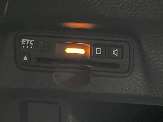 N-BOXカスタム G・Lホンダセンシング 電動スライドドア 純正SDナビ バックカメラ 衝突被害軽減システム レーダークルーズ 禁煙車 コーナーセンサー スマートキー LEDヘッド ビルトインETC 純正15インチアルミ オートハイビーム(6枚目)