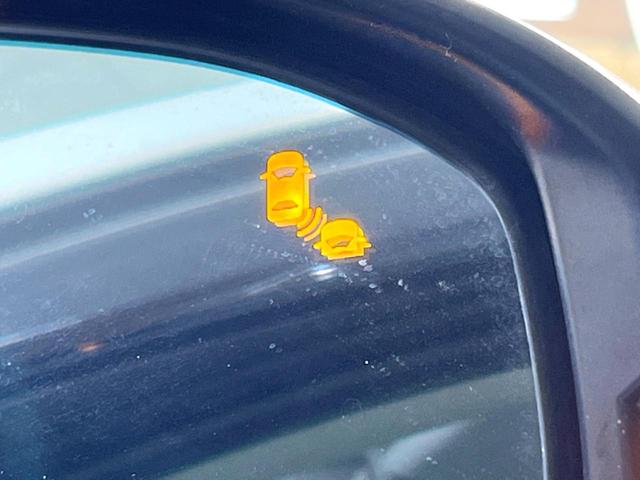 ヴェゼル e:HEV Z 10インチフローティングナビ バックカメラ 寒冷地仕様 衝突軽減 電動リアゲート ハーフレザーシート ドラレコ コーナーセンサー スマートキー LEDヘッド ETC 純正16インチアルミ(9枚目)