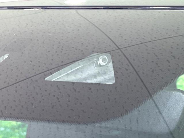 �y�X�}�[�g�u���[�L�T�|�[�g�z���s���ɑO���̎ԗ�����F�����A�Փ˂������Ȏ��͌x��ƃu���[�L�ŏՓˉ���Ɣ�Q�y�����A�V�X�g�B�����S�Ƀh���C�u�����y���݂��������܂��B