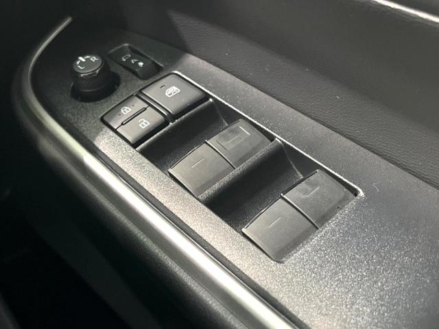 ノア ハイブリッドS-G 禁煙 純正DA 両側電動ドア バックカメラ 衝突軽減 レーダークルーズ ドラレコ コーナーセンサー スマートキー LEDヘッド ETC2.0 純正16インチAW オートハイビーム オートライト(60枚目)