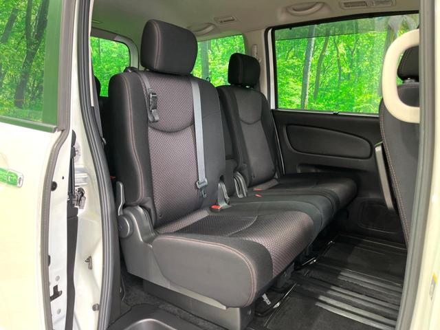 セレナ ハイウェイスター　Ｓ－ハイブリッド　Ｖセレクション　純正ナビ　後席モニター　両側電動スライドドア　バックカメラ　ＥＴＣ　ＨＩＤヘッド　フルセグ　オートエアコン　スマートキー　Ｂｌｕｅｔｏｏｔｈ再生　ＣＤ／ＤＶＤ再生　純正１６インチＡＷ（11枚目）