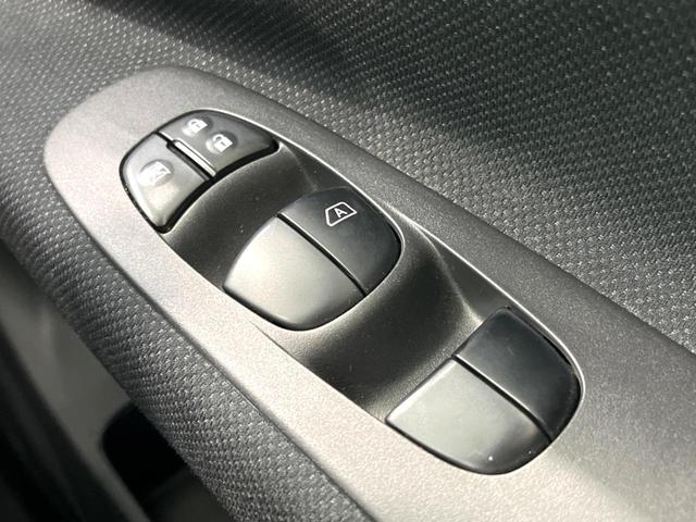 セレナ ハイウェイスター　Ｓ－ハイブリッド　Ｖセレクション　純正ナビ　後席モニター　両側電動スライドドア　バックカメラ　ＥＴＣ　ＨＩＤヘッド　フルセグ　オートエアコン　スマートキー　Ｂｌｕｅｔｏｏｔｈ再生　ＣＤ／ＤＶＤ再生　純正１６インチＡＷ（53枚目）