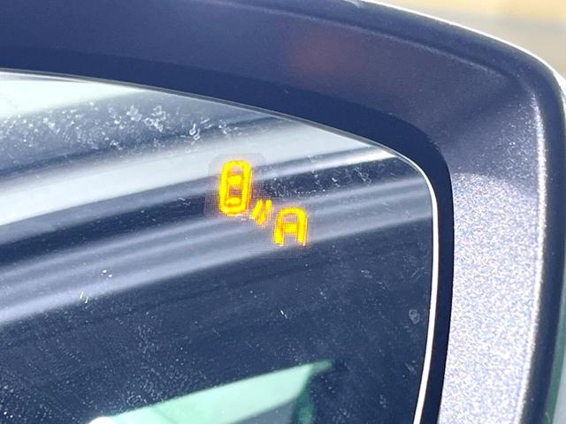 �y�u���C���h�X�|�b�g���j�^�����O�z���s���A�h�A�~���[�̎��p�ɂȂ�₷���ӏ��Ɍ㑱�Ԃ��ڋ߂���ƃT�C�h�~���[�t�߂Ɍx����\���A�h���C�o�[�ɒ��ӊ��N�����Ă���܂��B