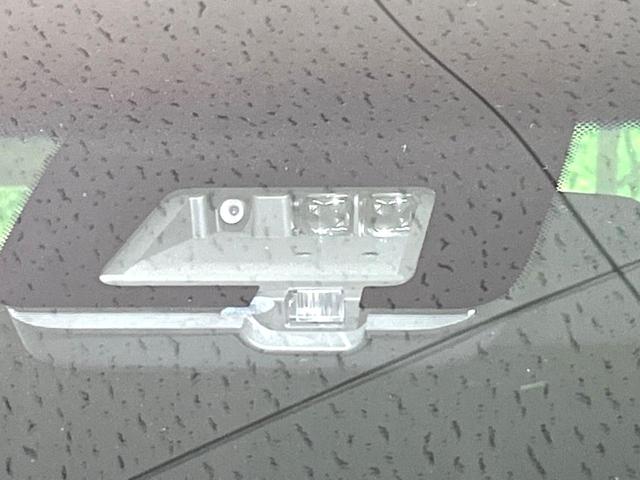 デリカＤ：５ Ｇ　禁煙車　ＢＩＧ－Ｘ１０型ＤＡ　４ＷＤ　ディーゼル（軽油）　両側電動スライドドア　バックカメラ　衝突軽減装置　レーダークルーズ　ＬＥＤヘッド　ＥＴＣ　純正１８インチＡＷ　オートライト　デュアルエアコン（6枚目）