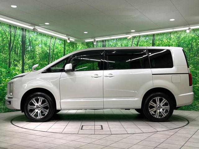 デリカＤ：５ Ｇ　禁煙車　ＢＩＧ－Ｘ１０型ＤＡ　４ＷＤ　ディーゼル（軽油）　両側電動スライドドア　バックカメラ　衝突軽減装置　レーダークルーズ　ＬＥＤヘッド　ＥＴＣ　純正１８インチＡＷ　オートライト　デュアルエアコン（24枚目）