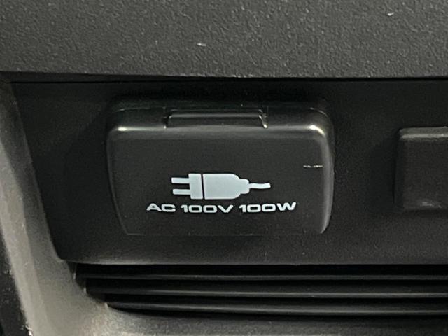 デリカＤ：５ Ｇ　禁煙車　ＢＩＧ－Ｘ１０型ＤＡ　４ＷＤ　ディーゼル（軽油）　両側電動スライドドア　バックカメラ　衝突軽減装置　レーダークルーズ　ＬＥＤヘッド　ＥＴＣ　純正１８インチＡＷ　オートライト　デュアルエアコン（41枚目）