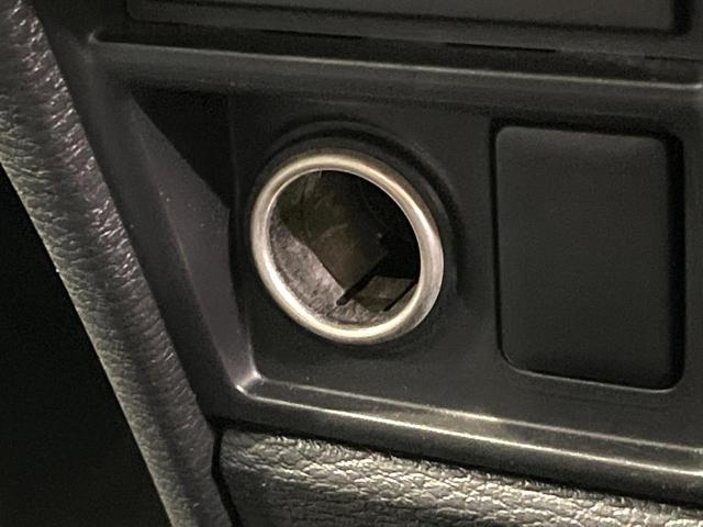 デリカＤ：５ Ｇ　禁煙車　ＢＩＧ－Ｘ１０型ＤＡ　４ＷＤ　ディーゼル（軽油）　両側電動スライドドア　バックカメラ　衝突軽減装置　レーダークルーズ　ＬＥＤヘッド　ＥＴＣ　純正１８インチＡＷ　オートライト　デュアルエアコン（48枚目）