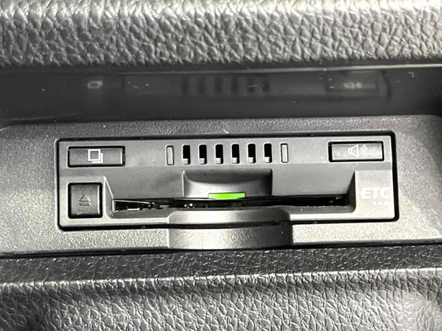 エスクァイア Ｇｉ　プレミアムパッケージ　禁煙車　モデリスタエアロ　純正１０型ナビ　両側電動ドア　バックカメラ　衝突軽減装置　ハーフレザーシート　ドラレコ　ＥＴＣ　シートヒーター　スマートキー　ＬＥＤヘッド　クルコン　純正１５インチアルミ（6枚目）