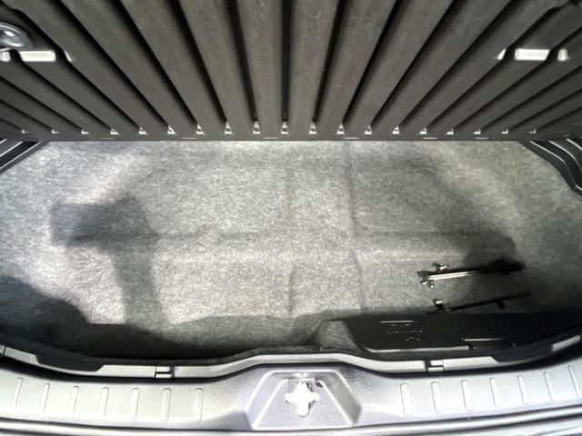 エスクァイア Ｇｉ　プレミアムパッケージ　禁煙車　モデリスタエアロ　純正１０型ナビ　両側電動ドア　バックカメラ　衝突軽減装置　ハーフレザーシート　ドラレコ　ＥＴＣ　シートヒーター　スマートキー　ＬＥＤヘッド　クルコン　純正１５インチアルミ（29枚目）