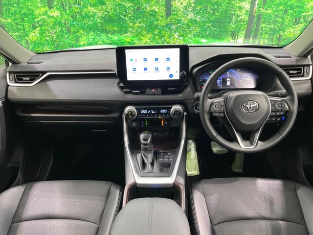 ＲＡＶ４ Ｇ　サンルーフ　純正１０インチＤＡ　全周囲カメラ　ＢＳＭ　デジタルインナーミラー　ステアリングヒーター　パワーバックドア　ＥＴＣ　シートベンチレーション　衝突軽減　レーダークルーズ（2枚目）