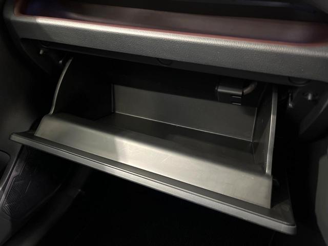 ＲＡＶ４ Ｇ　サンルーフ　純正１０インチＤＡ　全周囲カメラ　ＢＳＭ　デジタルインナーミラー　ステアリングヒーター　パワーバックドア　ＥＴＣ　シートベンチレーション　衝突軽減　レーダークルーズ（43枚目）