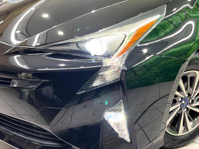 プリウス Ａプレミアム　ＢＩＧ－Ｘ９型ナビ　バックカメラ　衝突軽減装置　レーダークルーズ　禁煙車　レザーシート　パワーシート　ドラレコ　コーナーセンサー　スマートキー　ＬＥＤヘッド　ビルトインＥＴＣ　純正１５インチアルミ（12枚目）