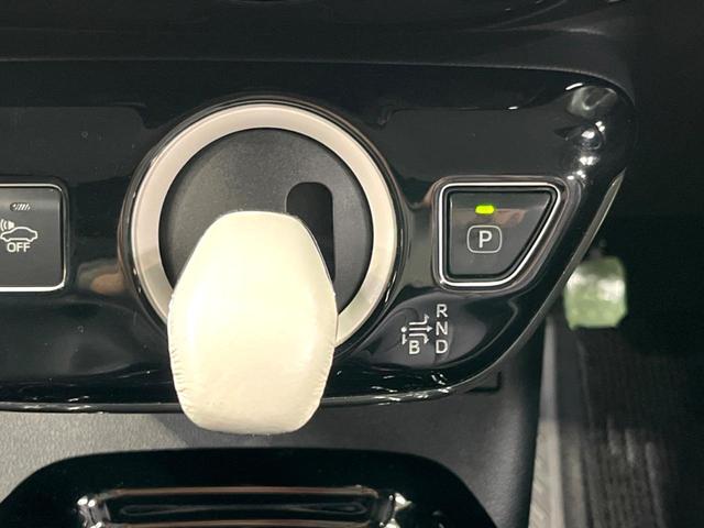 プリウス Ａプレミアム　ＢＩＧ－Ｘ９型ナビ　バックカメラ　衝突軽減装置　レーダークルーズ　禁煙車　レザーシート　パワーシート　ドラレコ　コーナーセンサー　スマートキー　ＬＥＤヘッド　ビルトインＥＴＣ　純正１５インチアルミ（49枚目）