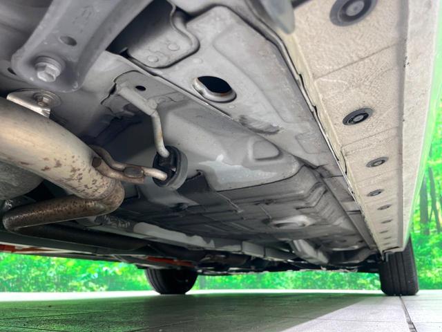 アクア Ｓ　オーディオ　シートヒーター　スマートキー　オートエアコン　横滑り防止　電動格納ミラー（27枚目）