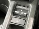 ｅ：ＨＥＶ　Ｘ　ナビ　バックカメラ　衝突軽減　ＥＴＣ　ＬＥＤヘッド　レーダークルーズ　コーナーセンサー　電子パーキング　オートホールド　オートエアコン　スマートキー（46枚目）