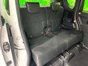 後部座席も気になるようなキズ・汚れやへたり等、大きなダメージはなく、良好な状態です。