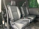 後部座席も気になるようなキズ・汚れやへたり等、大きなダメージはなく、良好な状態です。
