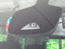 【エマージェンシーブレーキ】走行中に前方の車両等を認識し、衝突しそうな時は警報とブレーキで衝突回避と被害軽減をアシスト。より安全にドライブをお楽しみいただけます。