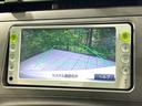 プリウス S 禁煙車 純正ナビ バックカメラ ETC スマートキー HIDヘッドライト オートエアコン オートライト Bluetooth 純正15インチアルミホイール 横滑り防止装置 アイドリングストップ 中古車画像_4