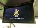 【フリップダウンモニター】大画面モニターで後席でもエンタメをお楽しみいただけます。小さなお子様にも大人気の装備です♪