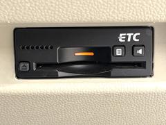 【ＥＴＣ】高速道路の料金所をストレスなく通過！話題のスポットやサービスエリアに多い「スマートIntercooler」利用時は必須のアイテムです。当店でセットアップを実施、ご納車当日からすぐにご利用いただけます！ 4