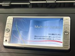 【ナビゲーション】使いやすいナビで目的地までしっかり案内してくれます。各種オーディオ再生機能も充実しており、お車の運転がさらに楽しくなります！！ 3