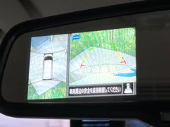 【アラウンドビューモニター】専用のカメラにより、上から見下ろしたような視点で３６０度クルマの周囲を確認することができます☆死角部分も確認しやすく、狭い場所での切り返しや駐車もスムーズに行えます。 4