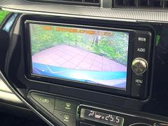 【バックカメラ】駐車時に後方がリアルタイム映像で確認できます。大型商業施設や立体駐車場での駐車時や、夜間のバック時に大活躍！運転スキルに関わらず、今や必須となった装備のひとつです！ 4