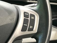 【クルーズコントロール】高速道路もラクラク走行。アクセルを離しても一定速度で走行ができ、長距離運転時の負担を軽減！加速・減速も簡単なスイッチ操作で調整できます。 7