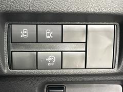 【両側パワースライドドア】スマートキーや運転席のスイッチで後席両側スライドドアの開閉が可能♪電動だから力を入れてドアを開ける必要が無く、小さなお子様でも簡単に開け閉めでき快適です♪ 6