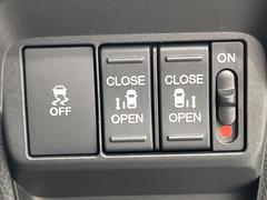 ��ξ¦�ѥ���饤�ɥɥ��ۥ��ޡ��ȥ����䱿ž�ʤΥ����å��Ǹ���ξ¦���饤�ɥɥ��γ��Ĥ���ǽ����ư�������Ϥ�����ƥɥ��򳫤���ɬ�פ�̵���������ʤ����ͤǤ��ñ�˳����Ĥ�Ǥ���Ŭ�Ǥ��� 4