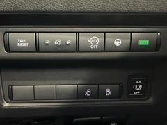 �ڥϥ󥺥ե꡼��ǽ�դ�ξ¦�ѥ���饤�ɥɥ��ۥ��饤�ɥɥ��β���­�������Ƥ��������ȡ���ưŪ�˥��饤�ɥɥ������Ĥ��ޤ�����ʪ��ξ�꤬�դ����ä����֤Ǥ⡢�ɥ��γ��Ĥ��Ǥ��ƤȤäƤ������� 6