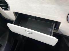 �ƥ��å��奱������ܥå�������ʪ����ݥ��åȤʤɼ�Ǽ���뤳�Ȥ��Ǥ��ޤ��� 7