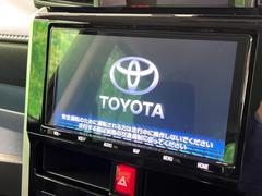 �ڽ��������ʥӡۿ͵��ν����ʥӤ������������ǥ�����ǽ�⽼�¤��Ƥ��ꡢ�£�������������³����Ф������Υ��ޥۤ�ͣУ��ץ쥤�䡼�β��ڤ������ǽ�������α�ž������˳ڤ����ʤ�ޤ����� 3