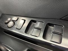 ����ư��Ǽ�ߥ顼�ۥ����ɥߥ顼����ư��Ǽ���ȤʤäƤ��ꡢ������־�Ǥ⥭�����Ĥ��ꥹ�����ޤ����ޤ��� 6