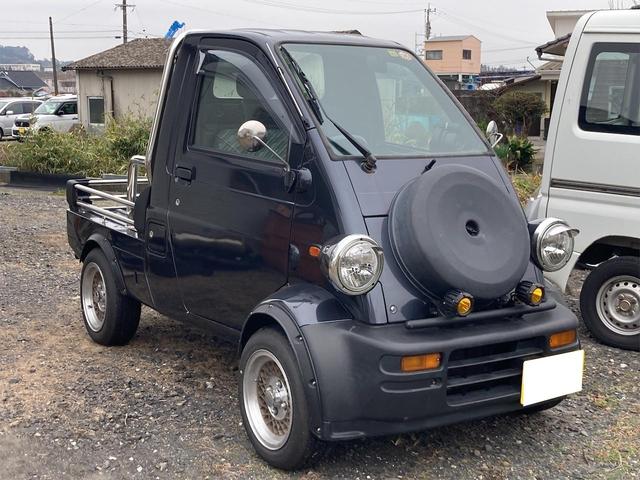 ミゼットII Ｄタイプ　４速マニュアル車　アルミホイール　ＣＤオーディオ　社外マフラー　ＭＯＭＯステアリング　最大積載量１５０ｋｇ　車検令和５年１１月（3枚目）