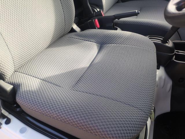 ハイゼットトラック ジャンボ　４ＷＤ　ＡＴ　エアコン　パワーステアリング　パワーウィンドウ　運転席エアバッグ　助手席エアバッグ　ＣＤ　ミュージックプレイヤー接続可（24枚目）