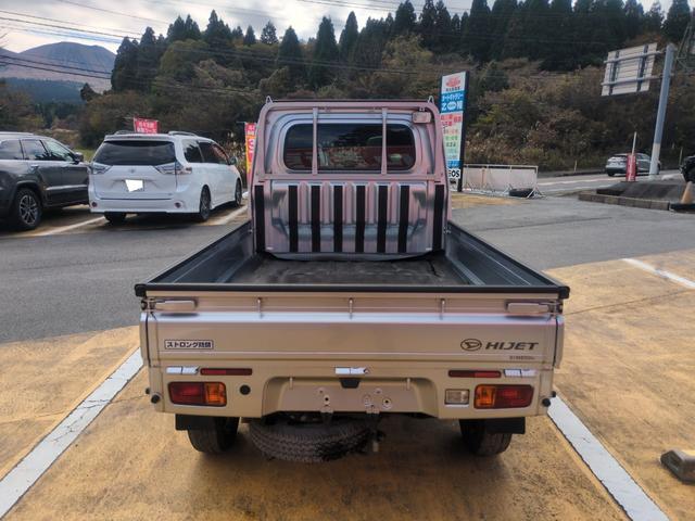 ハイゼットトラック エクストラＳＡＩＩＩｔ　４ＷＤ　ＡＴ　衝突被害軽減システム　アルミホイール　ＥＳＣ　エアコン　パワーウィンドウ　運転席エアバッグ（6枚目）