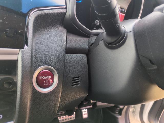 フィットハイブリッド Ｌパッケージ　ハイブリッド　ＥＴＣ　ＴＶ　オートクルーズコントロール　ＬＥＤヘッドランプ　スマートキー　電動格納ミラー　ＡＴ　盗難防止システム　衝突安全ボディ　ＡＢＳ　ＥＳＣ　エアコン　パワーステアリング（6枚目）