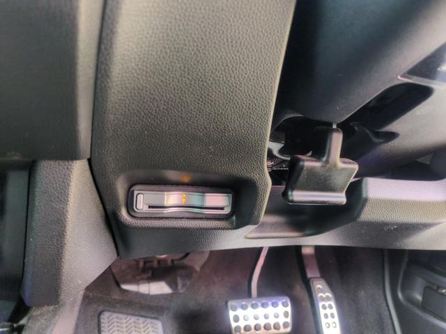 フィットハイブリッド Ｌパッケージ　ハイブリッド　ＥＴＣ　ＴＶ　オートクルーズコントロール　ＬＥＤヘッドランプ　スマートキー　電動格納ミラー　ＡＴ　盗難防止システム　衝突安全ボディ　ＡＢＳ　ＥＳＣ　エアコン　パワーステアリング（8枚目）